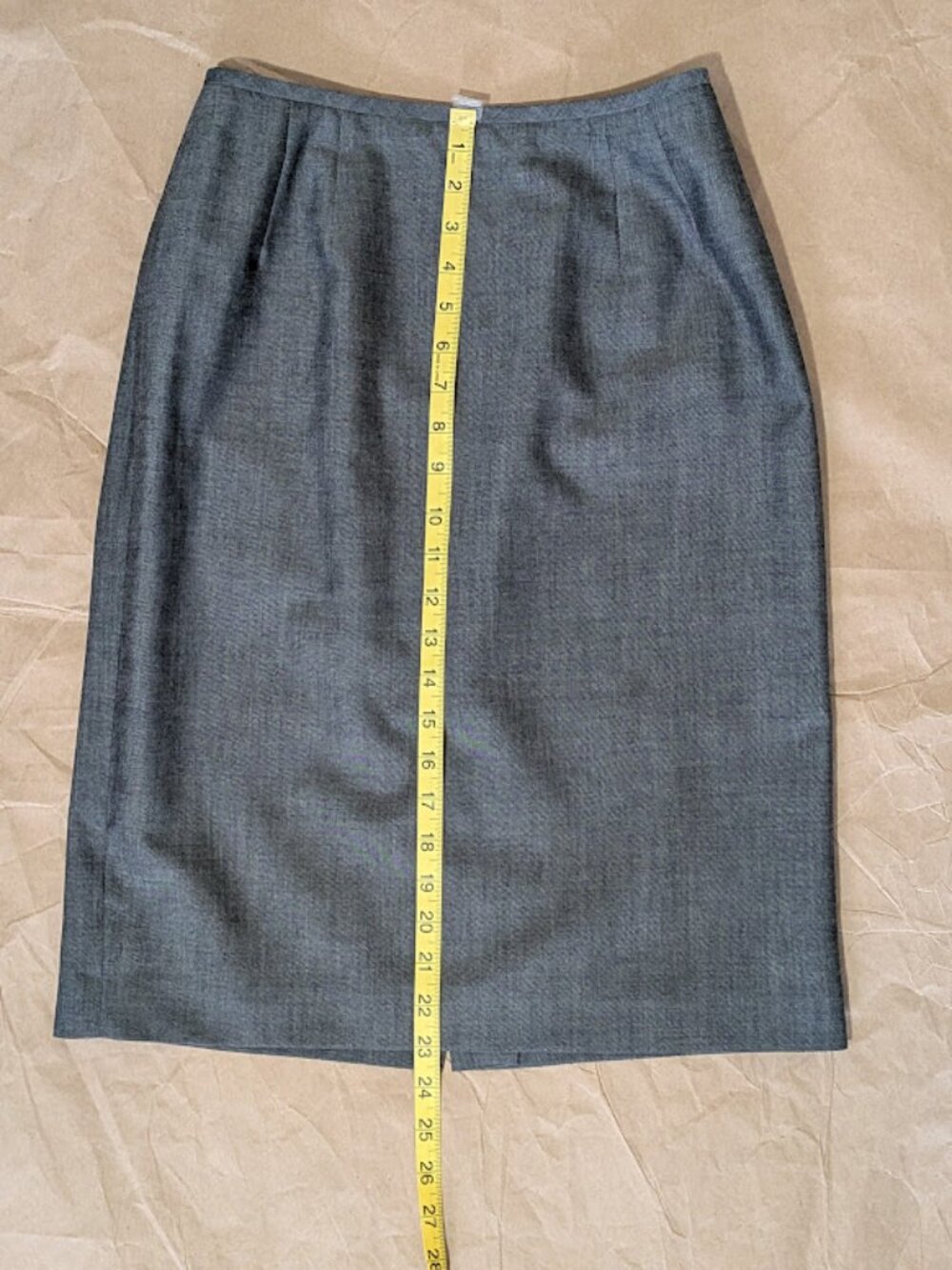 Kasper A.S.L. four buttons vintage-inspired two piece skirt suit - Picture 6 of 6